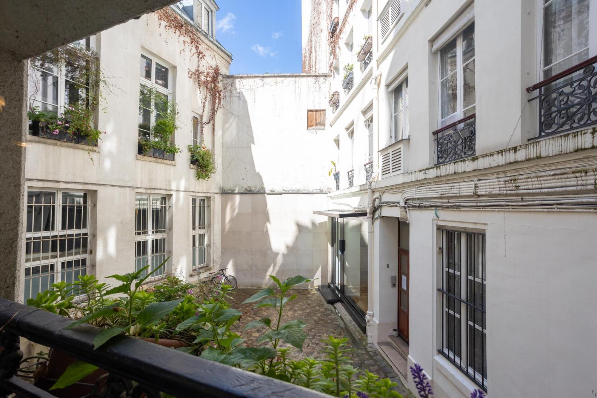 Studio Cosy Romantique En Plein Coeur De Paris Apartment Ngoại thất bức ảnh